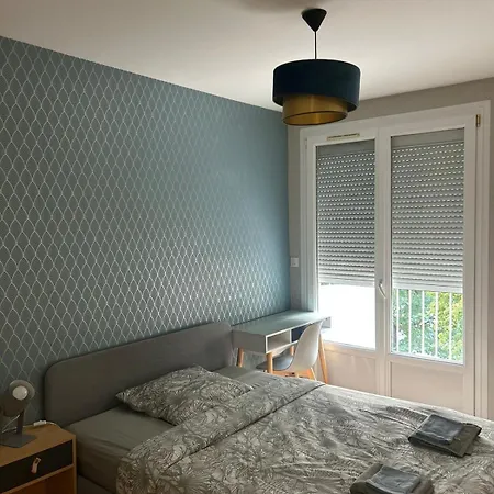 Spacious, Bright 4 Bedroom, 80 M2 הראובילה-סנט-קלייר