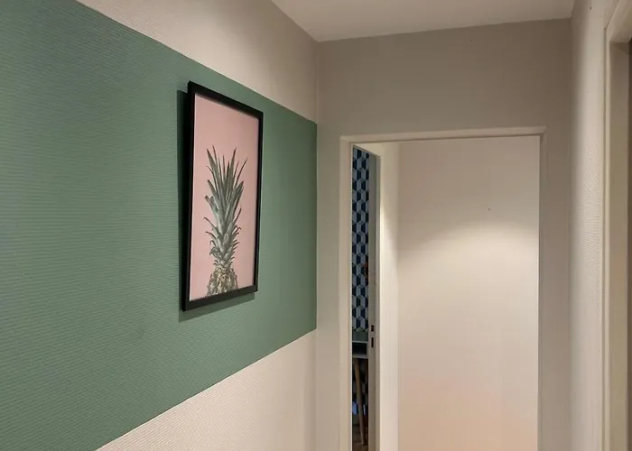 Spacious, Bright 4 Bedroom, 80 M2